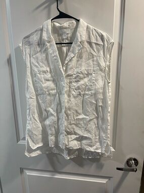 White Label Sleeveless Button-Up Top in Crisp White Linen